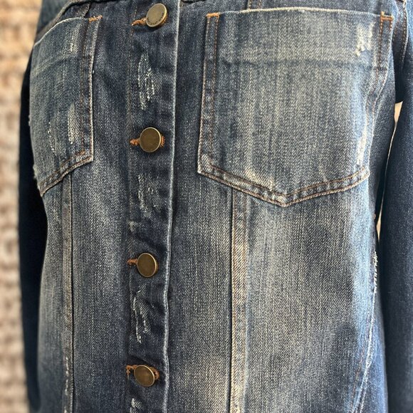 Who What Wear Collarless Distressed Jean Jacket Size Medium - Picture 7 of 12